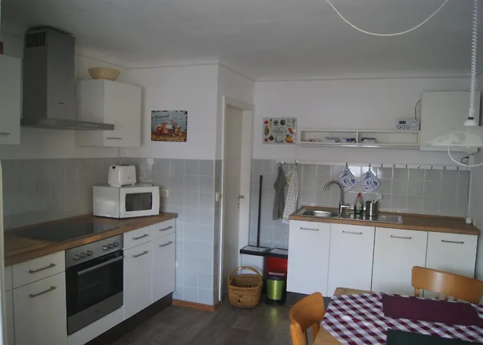 乌拉与威利乡村公寓 *